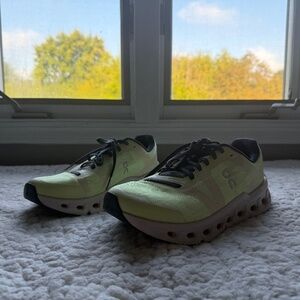 Women’s On Clougo Running Shoes - Hay/Sand
